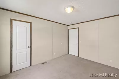 104 Gardens Boulevard NW, Grand Rapids, MI 49534 - Photo 16