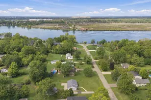 9445 Highland Dr, Grosse Ile, MI 48138 - Photo 44
