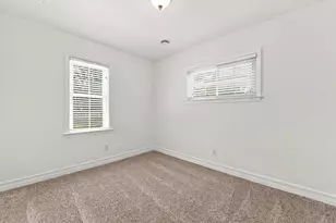 9445 Highland Dr, Grosse Ile, MI 48138 - Photo 10