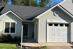 333 Nestlewood Dr, Holland, MI 49424 - Photo 2