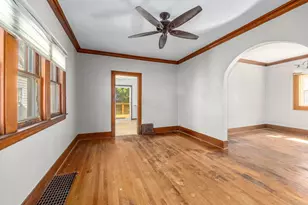 946 Frederick Ave NW, Grand Rapids, MI 49504 - Photo 6