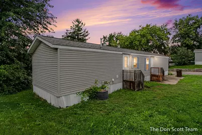 3662 Mount Blanc Street NW, Grand Rapids, MI 49544 - Photo 1