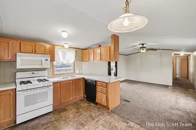 3662 Mount Blanc Street NW, Grand Rapids, MI 49544 - Photo 8