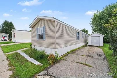 3662 Mount Blanc Street NW, Grand Rapids, MI 49544 - Photo 2
