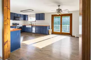 1117 9th St, Plainwell, MI 49080 - Photo 6