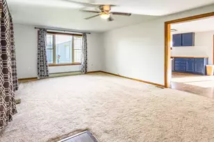1117 9th St, Plainwell, MI 49080 - Photo 4