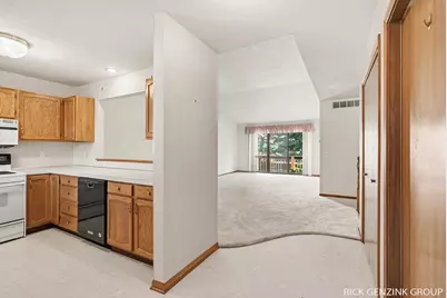 901 Creekridge Drive, Holland, MI 49423 - Photo 10