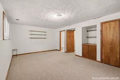 901 Creekridge Drive, Holland, MI 49423 - Photo 26