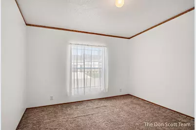 3660 Lilyfield Drive, Cedar Springs, MI 49319 - Photo 12