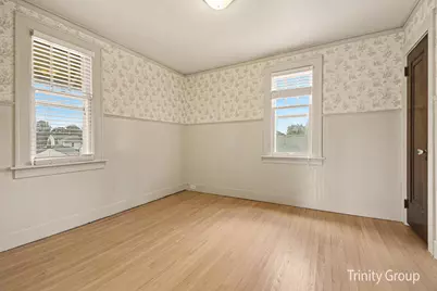 533 E Central Avenue, Zeeland, MI 49464 - Photo 18