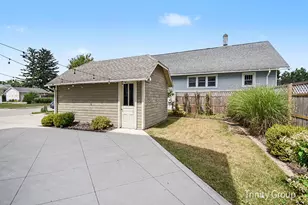 533 E Central Ave, Zeeland, MI 49464 - Photo 36