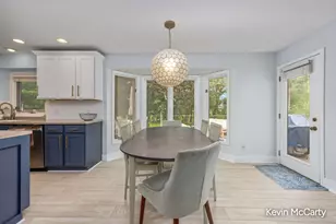 2507 Ridgecroft Ave SE, Grand Rapids, MI 49546 - Photo 14