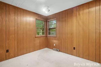 819 W 25th Street, Holland, MI 49423 - Photo 20