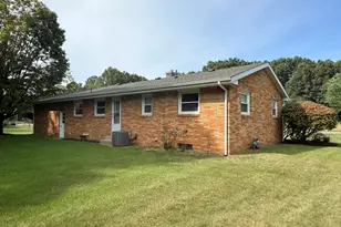 1892 Maple Ln, Benton Harbor, MI 49022 - Photo 30