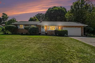 1892 Maple Ln, Benton Harbor, MI 49022 - Photo 34