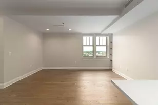 525 W Lafayette Blvd, Detroit, MI 48226 - Photo 6