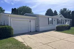 1990 Ironwood W Ct, Muskegon, MI 49442 - Photo 4