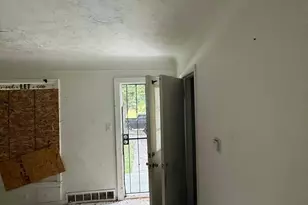 19180 Bradford Ave, Detroit, MI 48205 - Photo 4