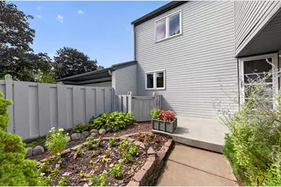 2828 Monte Vista Avenue, Brighton, MI 48114 - Photo 2