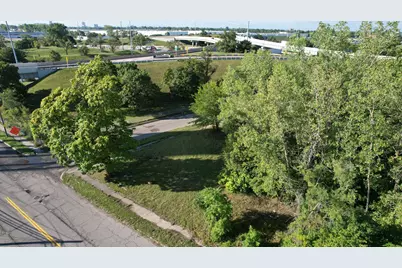 13451 Dequindre Street, Detroit, MI 48212 - Photo 2