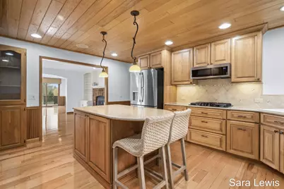 15710 Rich Lane, Hickory Corners, MI 49060 - Photo 6