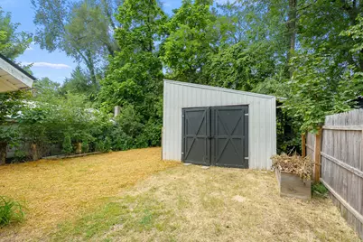 801 Wallace Avenue, Kalamazoo, MI 49048 - Photo 24