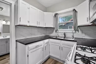 801 Wallace Ave, Kalamazoo, MI 49048 - Photo 10
