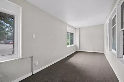 801 Wallace Avenue, Kalamazoo, MI 49048 - Photo 2