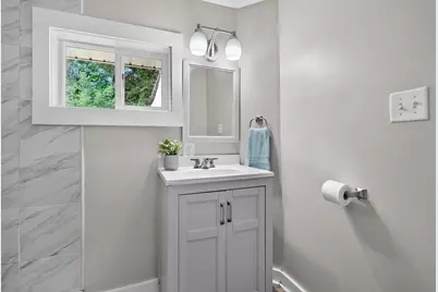 801 Wallace Avenue, Kalamazoo, MI 49048 - Photo 12