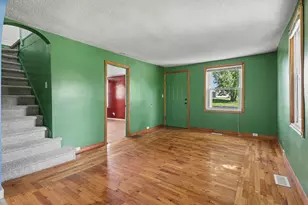 306 Griswold St, Hillsdale, MI 49242 - Photo 4