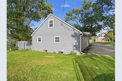 230 S National Street, Howell, MI 48843 - Photo 24