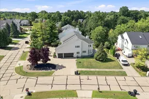 6122 Trailwood Ln, West Bloomfield, MI 48322 - Photo 8