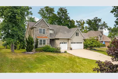 8243 Heathertree Lane, Brighton, MI 48116 - Photo 2