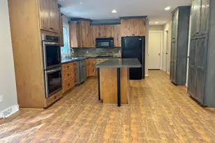 4160 Knapp Valley Dr NE, Grand Rapids, MI 49525 - Photo 10