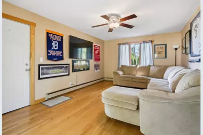 33590 Clarita Street, Livonia, MI 48152 - Photo 20