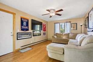 33590 Clarita St, Livonia, MI 48152 - Photo 20