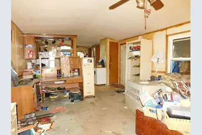 304 Magellan Avenue, Houghton Lake, MI 48629 - Photo 8