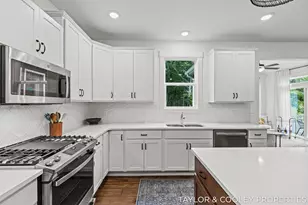 8129 Honeysuckle Hl Ct SE, Grand Rapids, MI 49512 - Photo 24