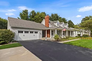 1861 Pine Grove Dr, Jenison, MI 49428 - Photo 2