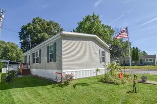 2 Powell St, Battle Creek, MI 49014 - Photo 2