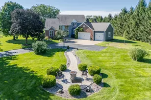 22533 Vineyard Cir, Mattawan, MI 49071 - Photo 1