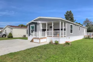 3298 Hillcrest Way, Zeeland, MI 49464 - Photo 4