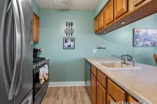7500 Boulder Bluff Dr, Jenison, MI 49428 - Photo 10