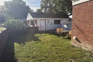 4020 Gertrude St, Dearborn Heights, MI 48125 - Photo 16