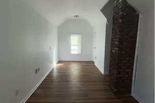 8109 Woodlawn St, Detroit, MI 48213 - Photo 16