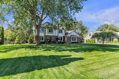 10098 Newfound Gap, Brighton, MI 48114 - Photo 2