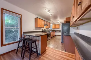 401 Sheldon St, Dowagiac, MI 49047 - Photo 12