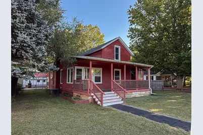 401 Sheldon Street, Dowagiac, MI 49047 - Photo 2