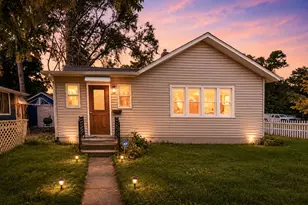 1112 Hurd Ave, Benton Harbor, MI 49022 - Photo 1