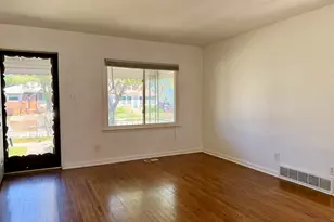 2190 Sonoma St, Ferndale, MI 48220 - Photo 4